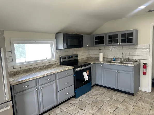 638 Pear St #2, Scranton, PA 18505