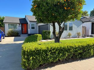17616 Delano St, Encino, CA 91316