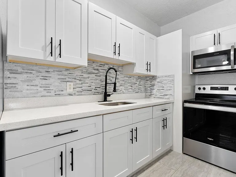 323 N Westland Ave #4 — Photo 6