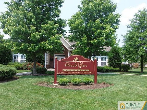 3rd image of 310 Moonlight Dr #310