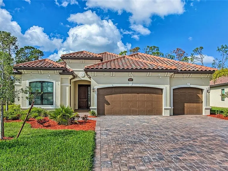 9387 Vercelli Ct — Photo 2