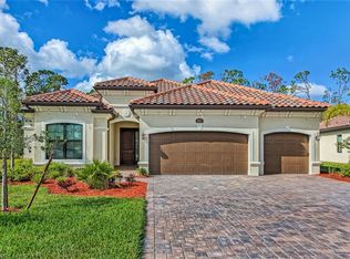 9387 Vercelli Ct, Naples, FL 34113