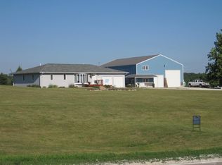 3355 Wayland Rd, Wayland, IA 52654