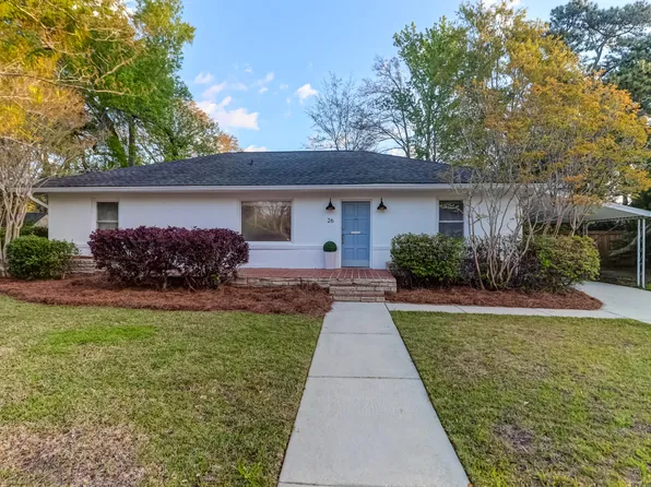 26 Charlestowne Rd, North Charleston, SC 29407