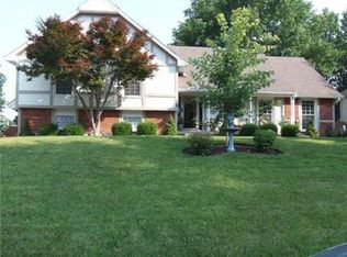 1208 NE Hilltop Dr, Blue Springs, MO 64014