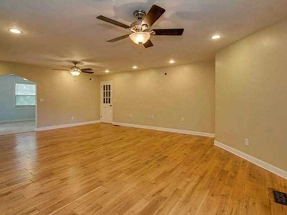 5th image of 3834 Karlin Cir
