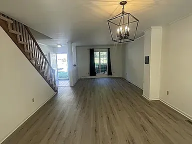 4736 Weatherhill Dr — Photo 2