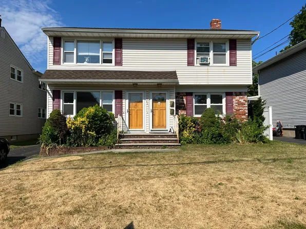 421 Leonhardt Dr #2, Saddle Brook, NJ 07663