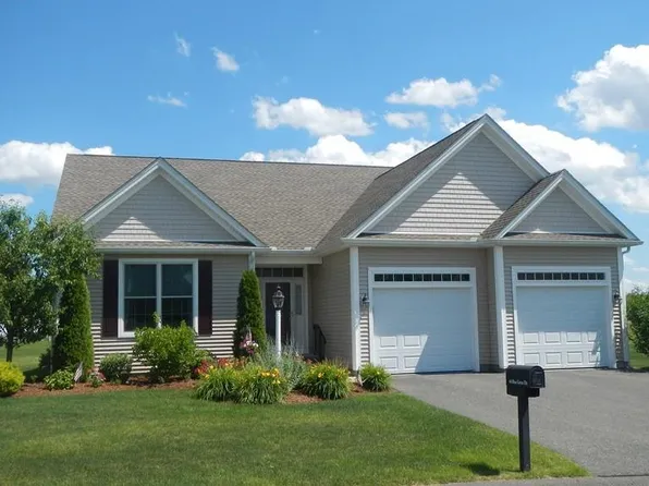 44 Bluegrass Dr, East Longmeadow, MA 01028