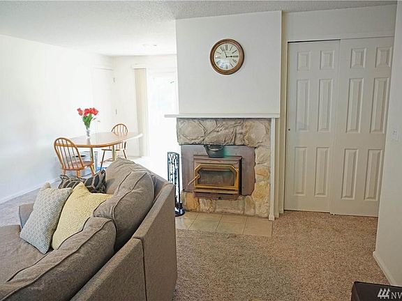 4th image of 8801 Skokomish Way NE