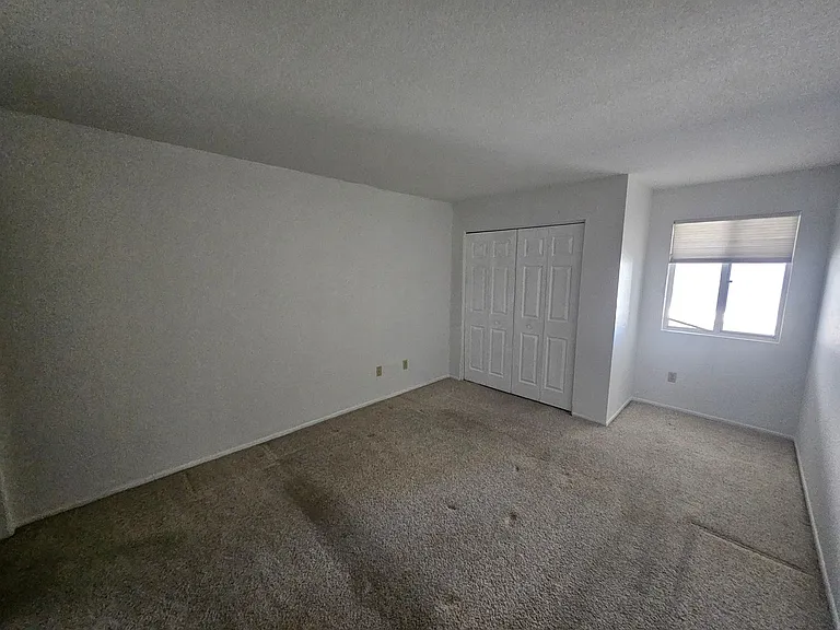 1800 Clubhouse Dr #F61 — Photo 12