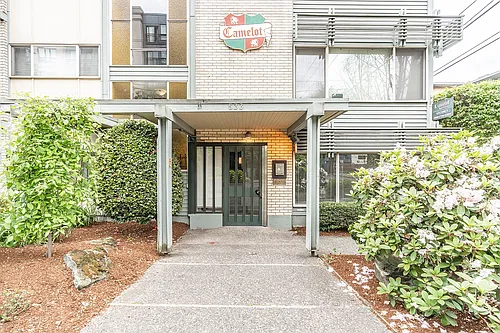 Camelot Apartments Photo 1