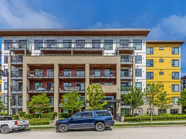 621 Regan Ave #306, Coquitlam, BC V3J 0K1