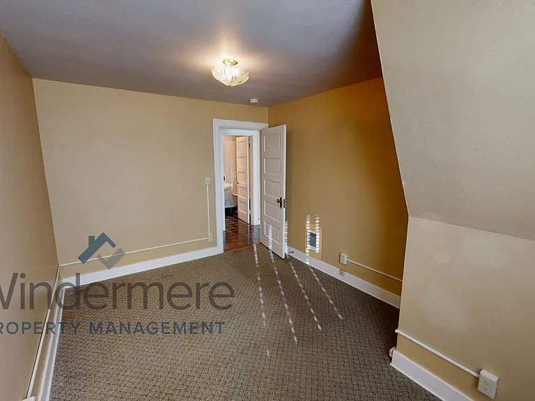336 S Palouse St — Photo 7