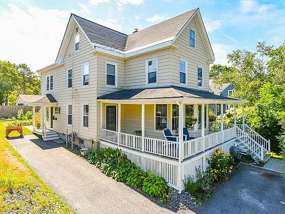 2nd image of 22 Grand St #2