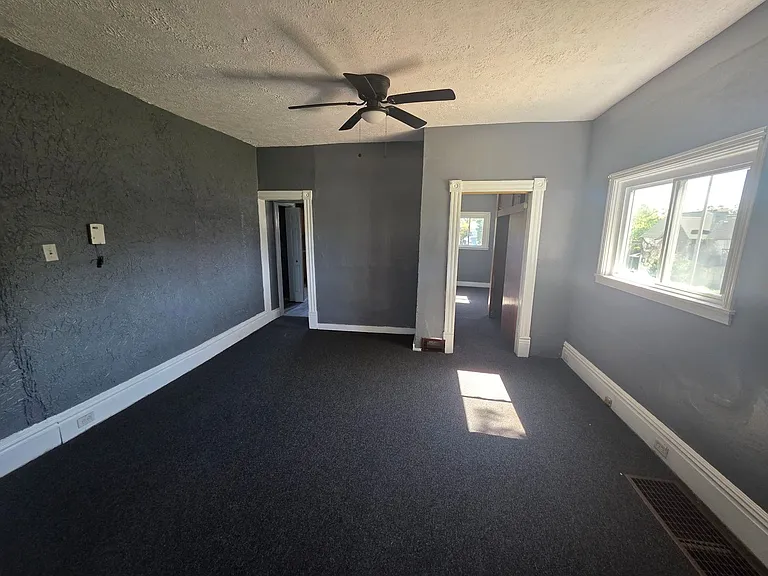 1703 Bailie Ave — Photo 11