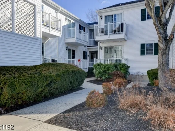 220 Alexandria Way #220, Basking Ridge, NJ 07920