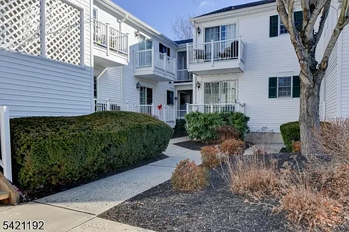 220 Alexandria Way Photo 1