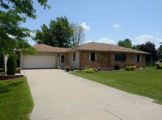 533 Bartlett Dr, Gladwin, MI 48624