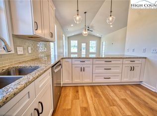 180 Amberwood Ln #1, Jefferson, NC 28640