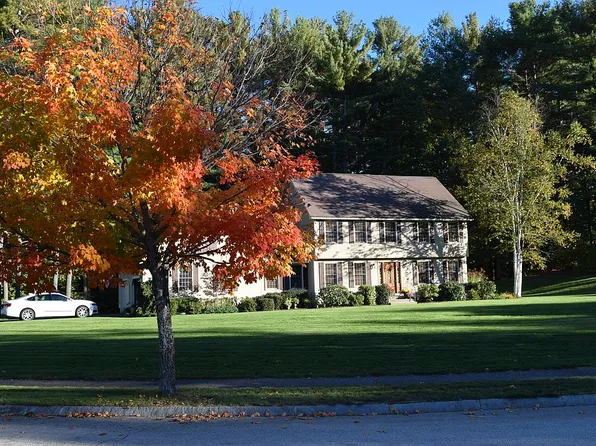 39 Highland St, Dunstable, MA 01827