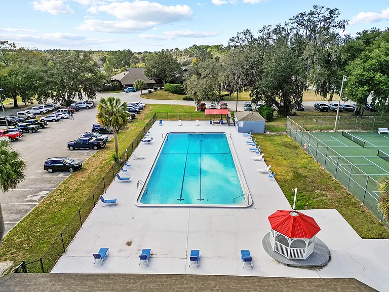 10538 Palmetto Blvd — Photo 43