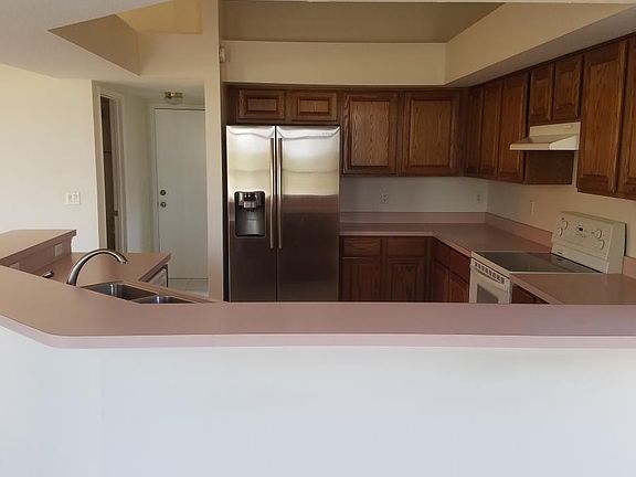 5th image of 1973 Westpointe Cir