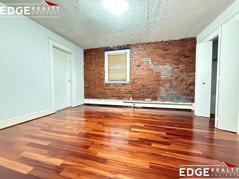 39 South St #B — Photo 7