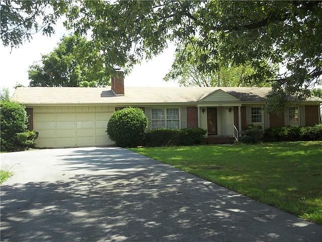 1st image of 1800 Hermitage Dr