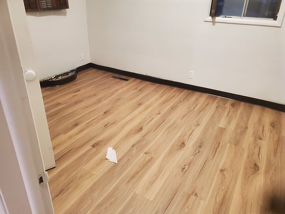 3rd image of 731 Yakima Ave