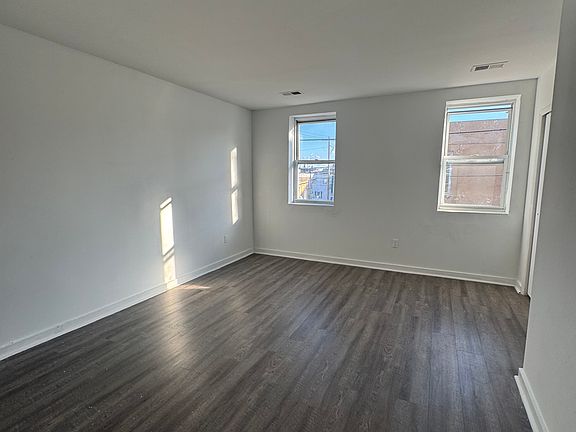 4th image of 1001 Cantrell St Floor 2