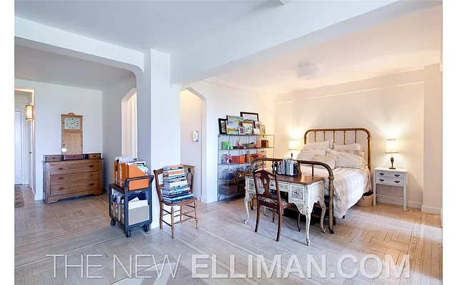 Sold by Douglas Elliman | media 8