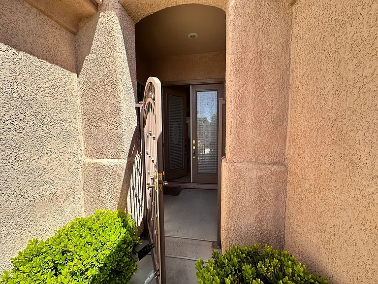 10252 Riva De Destino Ave — Photo 7