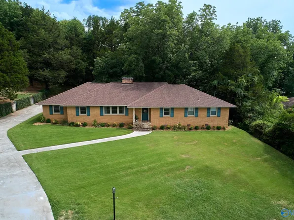 102 Jones Valley Dr SE, Huntsville, AL 35802