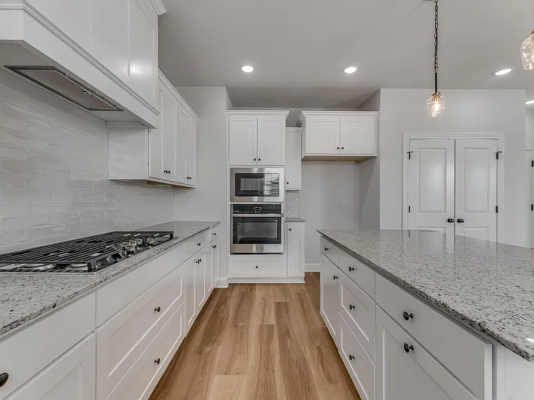 4902 SW Juneberry St — Photo 4