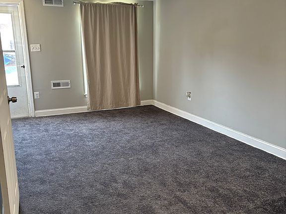 4th image of 8429 Pioneer Dr