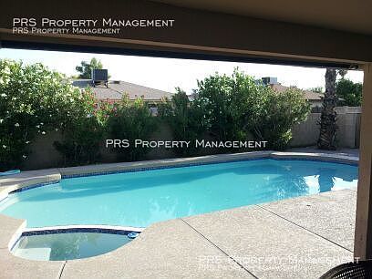5th image of 1608 E La Donna Ln