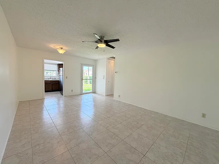 2607 Dudley Dr W #L — Photo 14