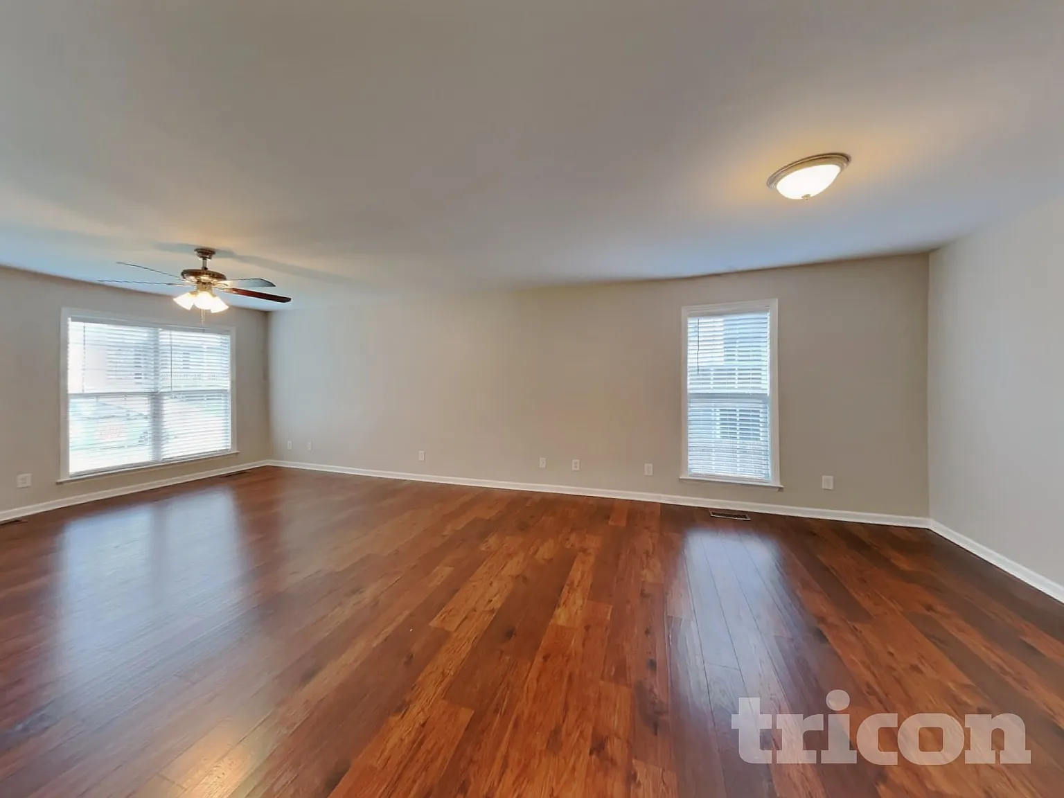 703 Maple Court Columbia TN — Photo 2
