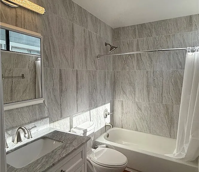 5841 Etiwanda Ave — Photo 19