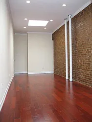 Rented by Tower Brokerage