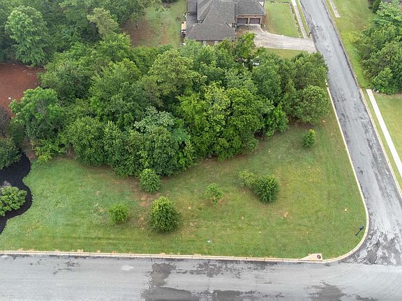 2nd image of 1001 Sterling Lakes Cir #106