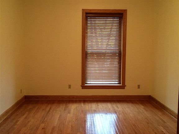 2nd bedroom 2