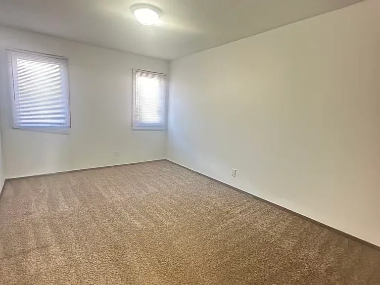 875 N 25th St #883 — Photo 5