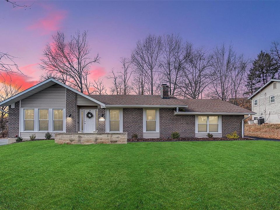 1st image of 303 Renaldo Dr