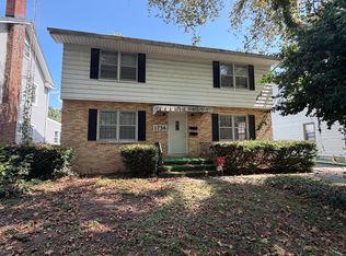 1736 S Park Ave, Leland Grove, IL 62704