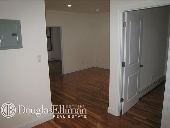 5th image of 2245 7th Ave APT 4E