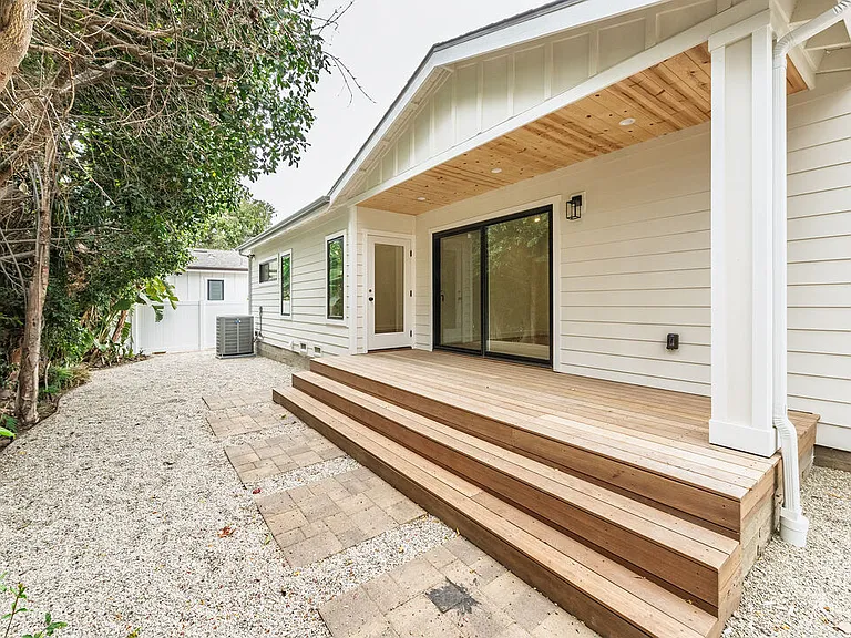 4285 La Salle Ave — Photo 18
