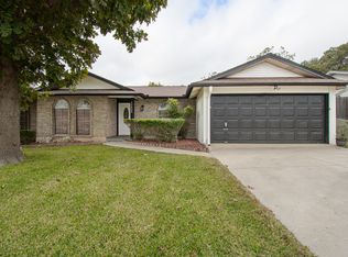 12605 Moss Hollow St, Live Oak, TX 78233