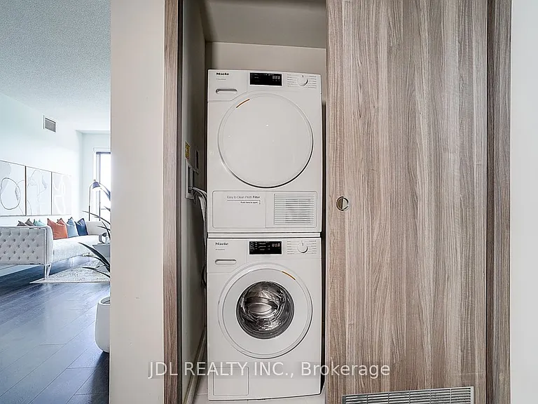 95 McMahon Dr #3102 — Photo 38